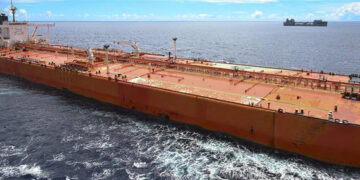 Estados Unidos intercepta y aborda un buque cisterna vinculado a Irán en el Indopacífico