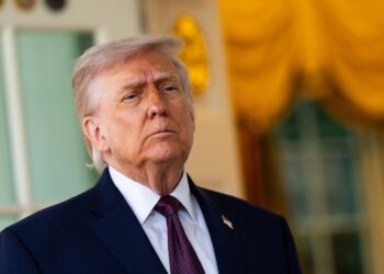 Trump da marcha atrás y anuncia un alto el fuego indefinido para negociar con Irán
