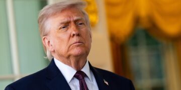 Trump da marcha atrás y anuncia un alto el fuego indefinido para negociar con Irán