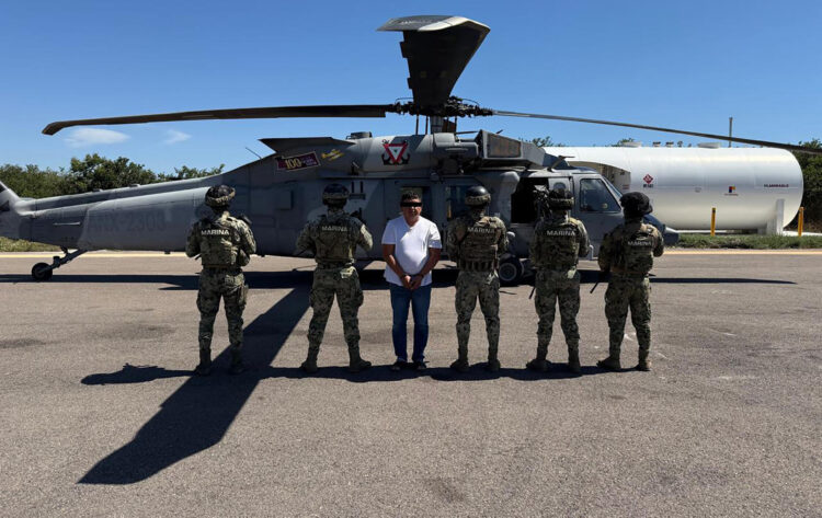 Fotografía manipulada de origen cedida por la Secretaría de Marina de México (Semar), en la que se observa a Audias Flores Silva, alias El Jardinero, presunto dirigente del Cartel Jalisco Nueva Generación, arrestado en Nayarit (México). EFE/ Semar /SOLO USO EDITORIAL/ NO VENTAS/ SOLO DISPONIBLE PARA ILUSTRAR LA NOTICIA QUE ACOMPAÑA (CRÉDITO OBLIGATORIO)