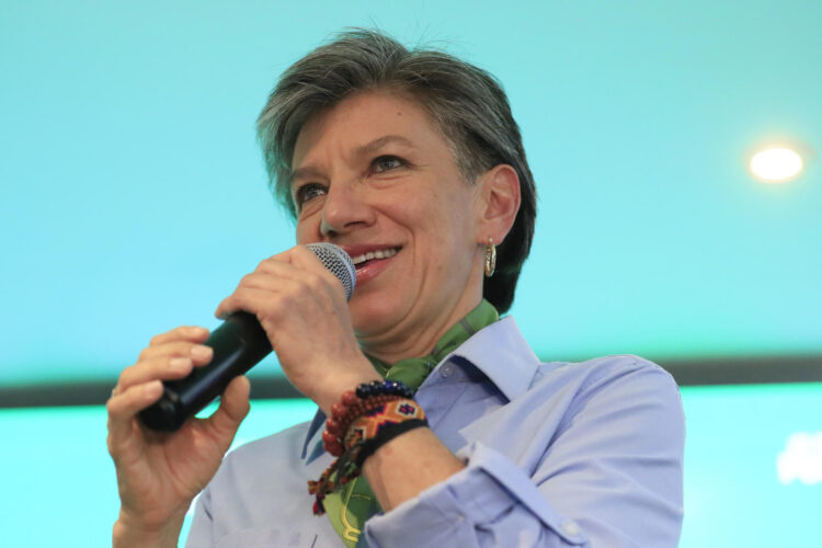 Fotografía de archivo de la exalcaldesa de Bogotá y excandidata presidencial Claudia López en Bogotá (Colombia). EFE/ Carlos Ortega