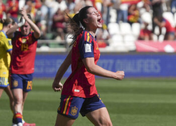 España sigue en cabeza e Inglaterra sube al tercer puesto