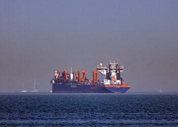 Irán insiste en que no reabrirá Ormuz hasta el levantamiento del bloqueo naval de EE.UU.