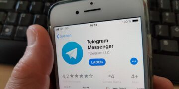 Autoridades ordenan a las empresas rusas rastrear teléfonos de ciudadanos en busca de redes VPN