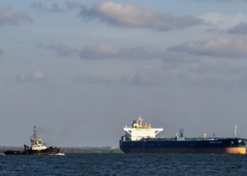 EE UU permite a empresas extranjeras operar con petróleo de Venezuela bajo estrictas condiciones