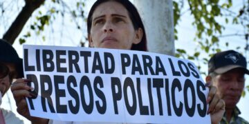 Foro Penal: 11 adultos mayores siguen detenidos arbitrariamente en Venezuela