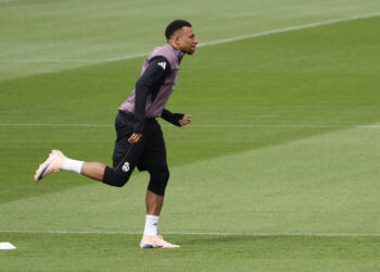 Mbappé vuelve a la convocatoria para el Real Madrid-Oviedo