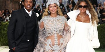 Celebridad, poder y arte se dan la mano en una creativa Met Gala sin tono crítico