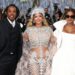 Celebridad, poder y arte se dan la mano en una creativa Met Gala sin tono crítico