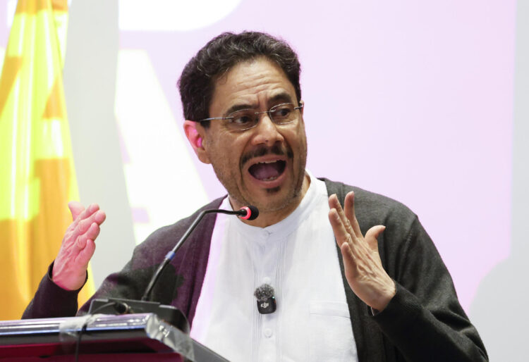 Fotografía de archivo del 6 de mayo de 2026 que muestra al candidato a la Presidencia de Colombia por el partido Pacto Histórico, Iván Cepeda, hablando durante un evento, en Bogotá (Colombia). EFE/ Mauricio Dueñas Castañeda / ARCHIVO