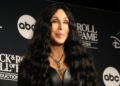 Cher cumple 80 años desafiando el tiempo como gran diva de la cultura pop
