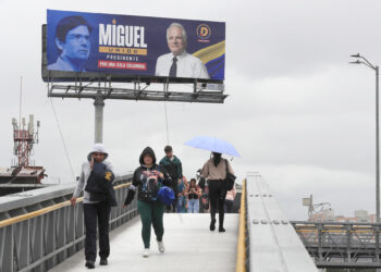 Los colombianos, listos para ir a las urnas y votar por el sucesor del presidente Petro