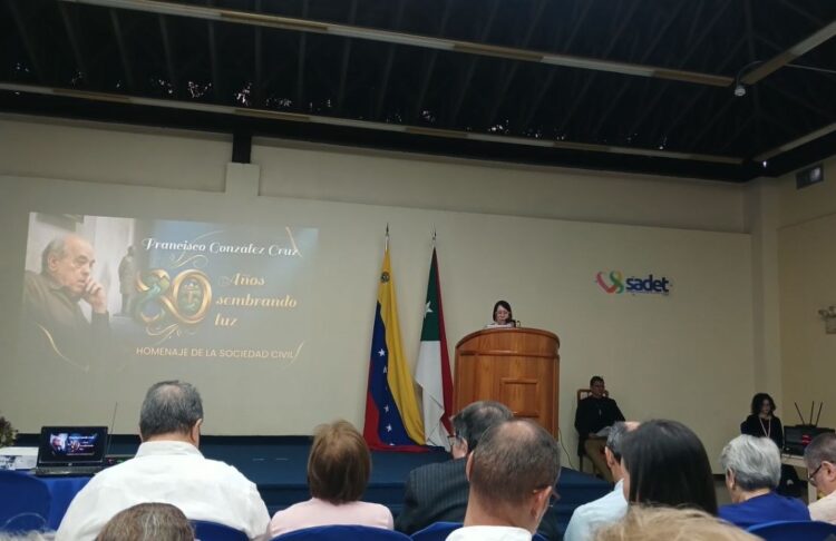 Econ. María Trinidad de Egañez