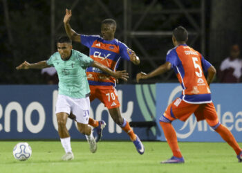 1-1. Puerto Cabello y Juventud firman tablas y el boleto a octavos queda en suspenso