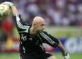 A 20 días del Mundial 2026: El reto de dejar el arco en cero que lideran Shilton y Barthez