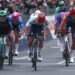 Magnier se libra del caos y estrena la maglia rosa