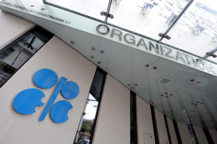 Fotografía de archivo tomada el 3 de noviembre de 2009de la sede de la Organización de los Paises Exportadores de Petróleo (OPEC) en Viena. EFE/Herbert Pfarrhofer