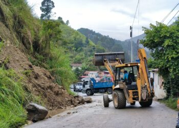Mérida | Gobierno atiende emergencias por lluvias en Santos Marquina