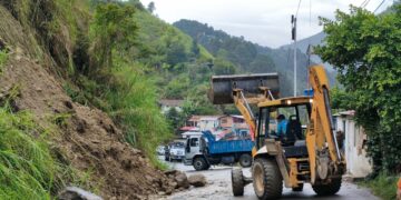 Mérida | Gobierno atiende emergencias por lluvias en Santos Marquina