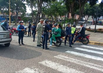 Despliegan operativo de concienciación vial para motorizados en El Vigía