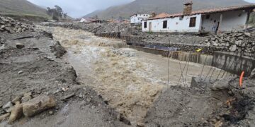 Fuertes lluvias causan deslizamientos en el páramo: Restringido el paso en el sector La Piedrota hacia Barinas