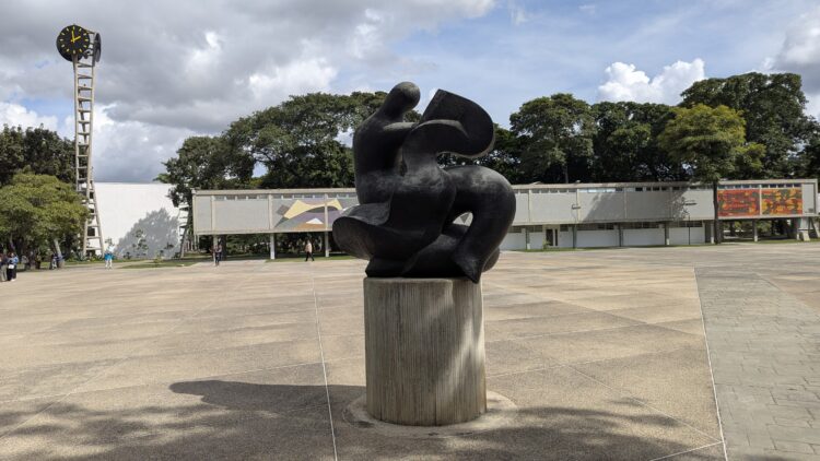 La UCV cuestionó el mecanismo utilizado para asignar el bono y calificó el desembolso como unilateral | José Gregorio Meza
