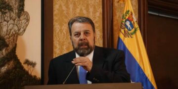 AN designó a Timoteo Zambrano como embajador de Venezuela en España