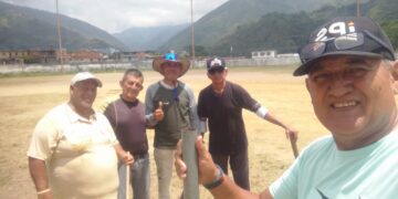Chejendé y Kuikas ganadores en beisbol Máster del estadio «Mario Urdaneta Araujo»