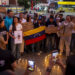 Venezolanos responden al llamado de Machado y exigen la liberación de los presos políticos
