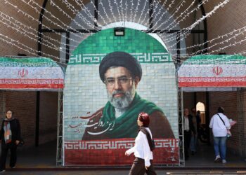 El líder supremo de Irán llama a la unidad nacional ante las presiones de Estados Unidos