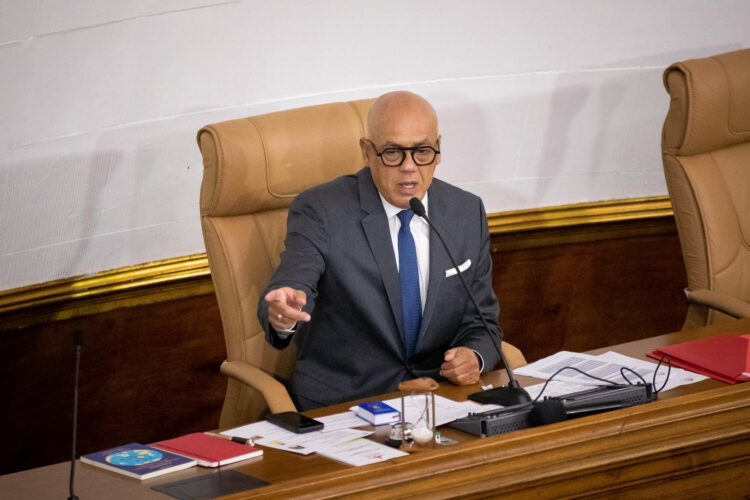 Fotografía de archivo del presidente de la Asamblea Nacional (AN/Parlamento) de Venezuela, durante una plenaria, en Caracas (Venezuela). EFE/Rayner Peña