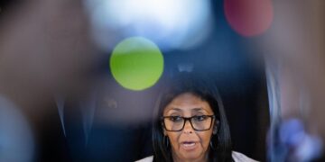 Delcy Rodríguez ordena una investigación sobre la muerte del preso político venezolano
