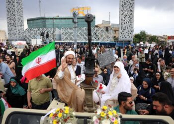 Los iraníes, en el limbo de ni guerra ni paz y a la espera de que “pase algo”