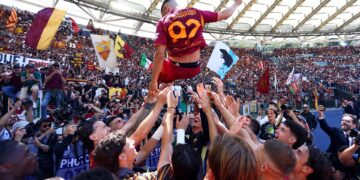 2-0. Mancini acerca al Roma a la ‘Champions’ con doblete