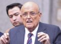 Exalcalde de Nueva York Rudy Giuliani está hospitalizado en condición crítica pero estable
