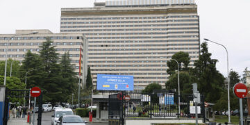 Los españoles del crucero tendrán que estar en cuarentena obligatoria en un hospital