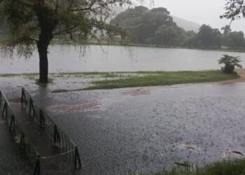 Registran inundaciones y aumento de caudales en Trujillo y Mérida por precipitaciones