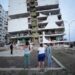 El grito de auxilio en una ciudad devastada en Venezuela que espera por rescatistas