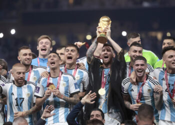 El desafío de Argentina, repetir título como Italia y Brasil