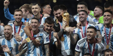 Argentina, a por su primer debut victorioso como campeón del mundo