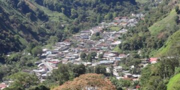Denuncian que el servicio del aseo urbano no pasa en Batatal 