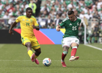 México rompe la maldición y gana 2-0 por primera vez un partido inaugural