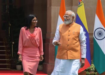 Delcy Rodríguez se reúne con Modi en pleno repunte de las ventas petroleras a la India