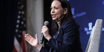 María Corina Machado asegura que el Gobierno cerró espacio aéreo de Venezuela para impedir su entrada