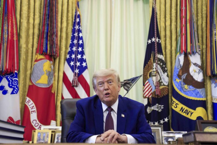 - El presidente de Estados Unidos, Donald J. Trump, en el Despacho Oval . EFE/EPA/SHAWN THEW / POOL