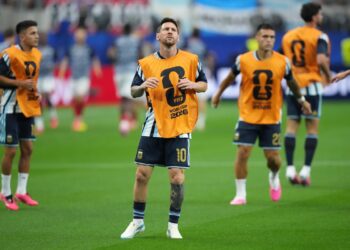 Nahuel Molina entra por Montiel y Scaloni mantine a Lautaro, Alaba titular en Austria