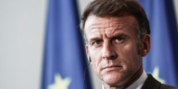 Macron anuncia el envío inmediato de un equipo de 85 rescatistas a Venezuela tras los terremotos