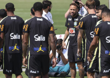 Brasil examina sus grietas en defensa ante Haití