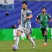 Argentina juega por la clasificación, Messi por la historia