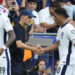 Roban las botas y los balones de la selección inglesa antes de su llegada a Kansas City